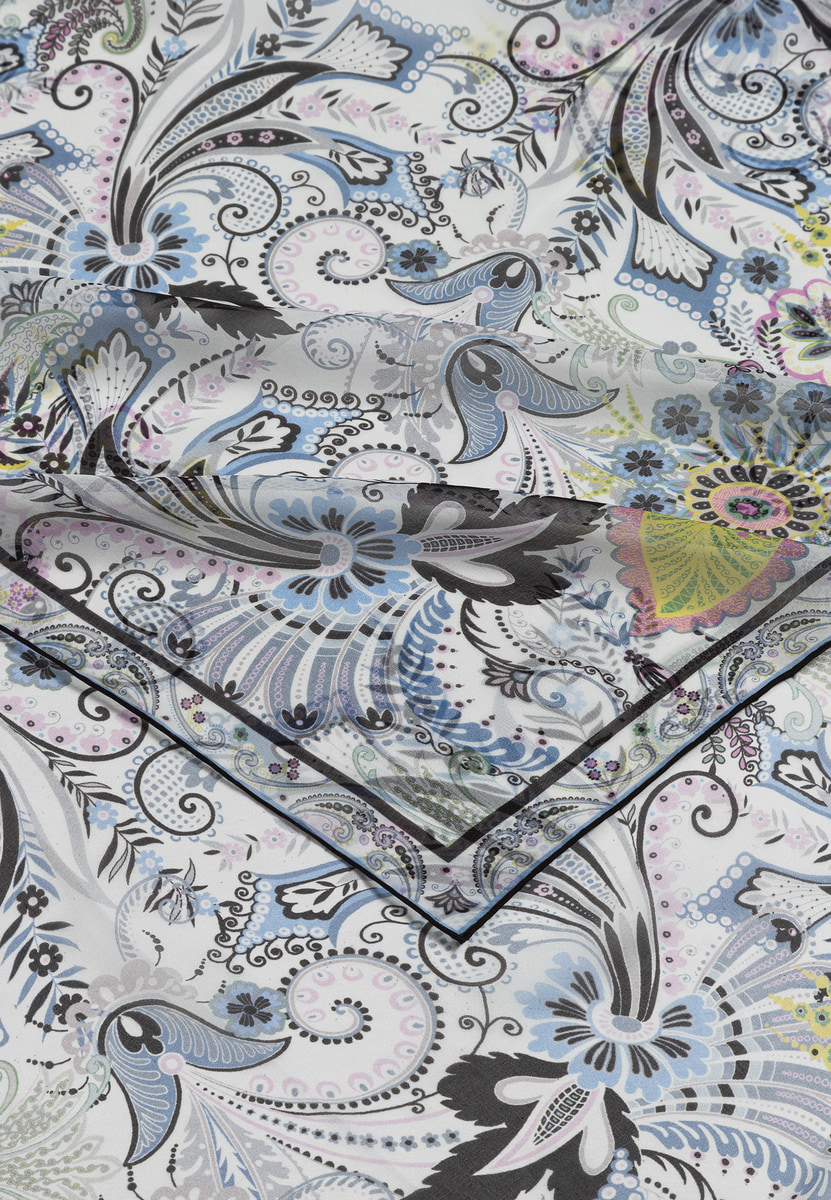 Floral Frame 100 x 100 - multi black