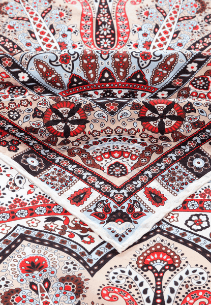 Circular Paisley 140x140 - creme/red