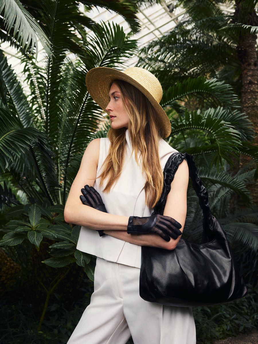 Seoul shoulder bag medium  - black