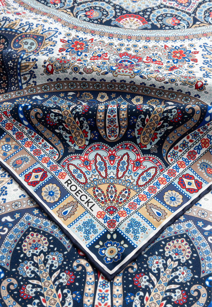 Small Circular Paisley 90x90 - multi blue