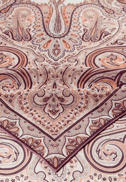 Enchanted Paisley 140x140 - multi mauve