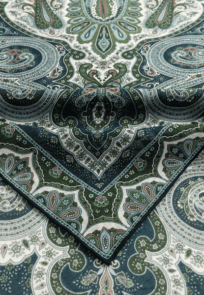 Enchanted Paisley 140x140 - multi green
